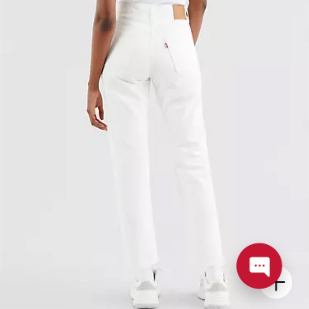 Woman’s Levi’s- 501 skinny, white. Worn twice ✨